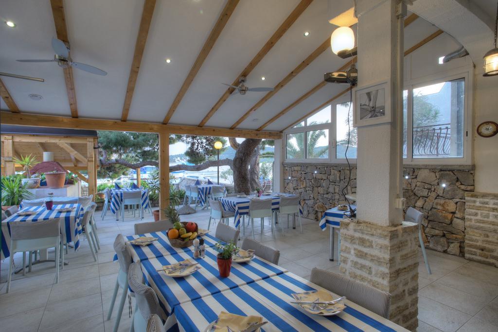 Gina Bed & Breakfast Tisno Exterior foto